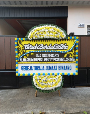 Papan Bunga Duka di Panambungan