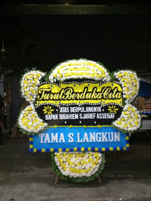 Papan Bunga Duka di Panambungan