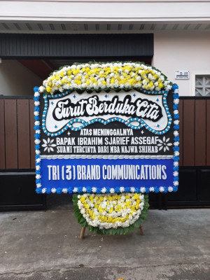 Papan Bunga Duka di Panambungan